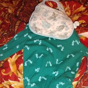 Fun 2 Fun Green Footies with Playful Pattern